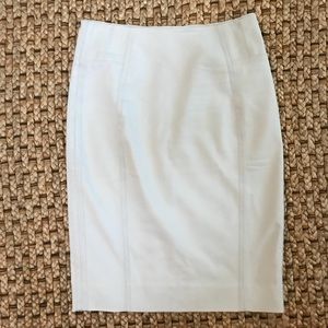 White House Black Market PerfectForm SGrey skirt